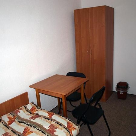 Hostel Hutnik Ostrowiec Świętokrzyski Exterior foto