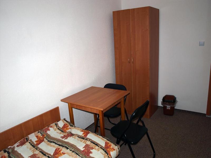 Hostel Hutnik Ostrowiec Świętokrzyski Exterior foto